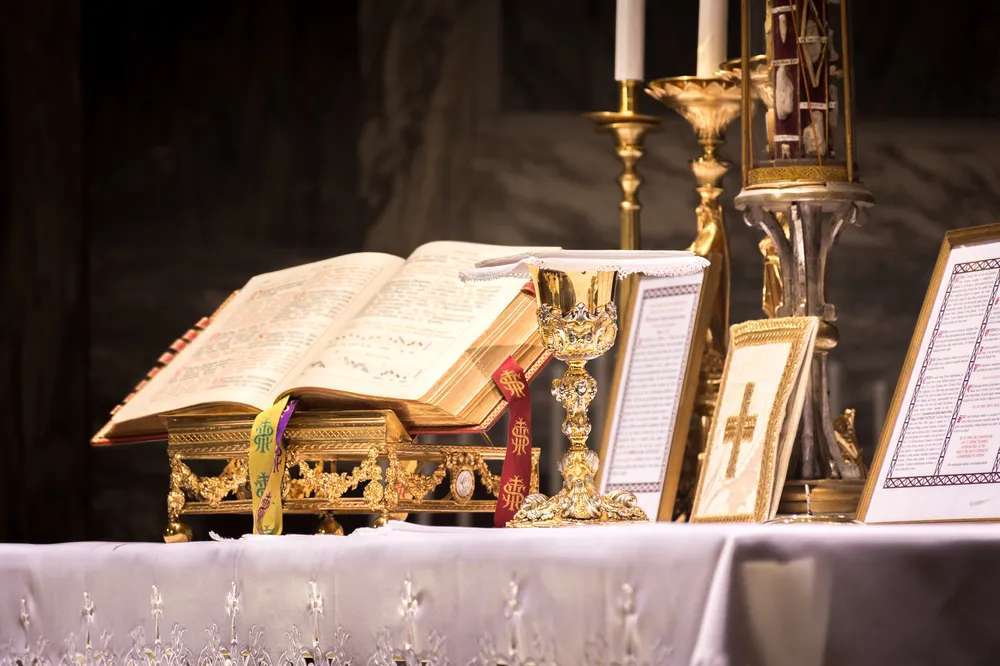 Article image for Arlington bishop establishes FSSP chaplaincy to support those who want to attend Latin Mass